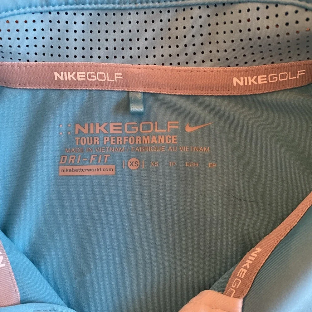 Nike Dri Fit  Wmn's XS  Sleeveless Golf Shirt, Lt  blue/white trim Active wear